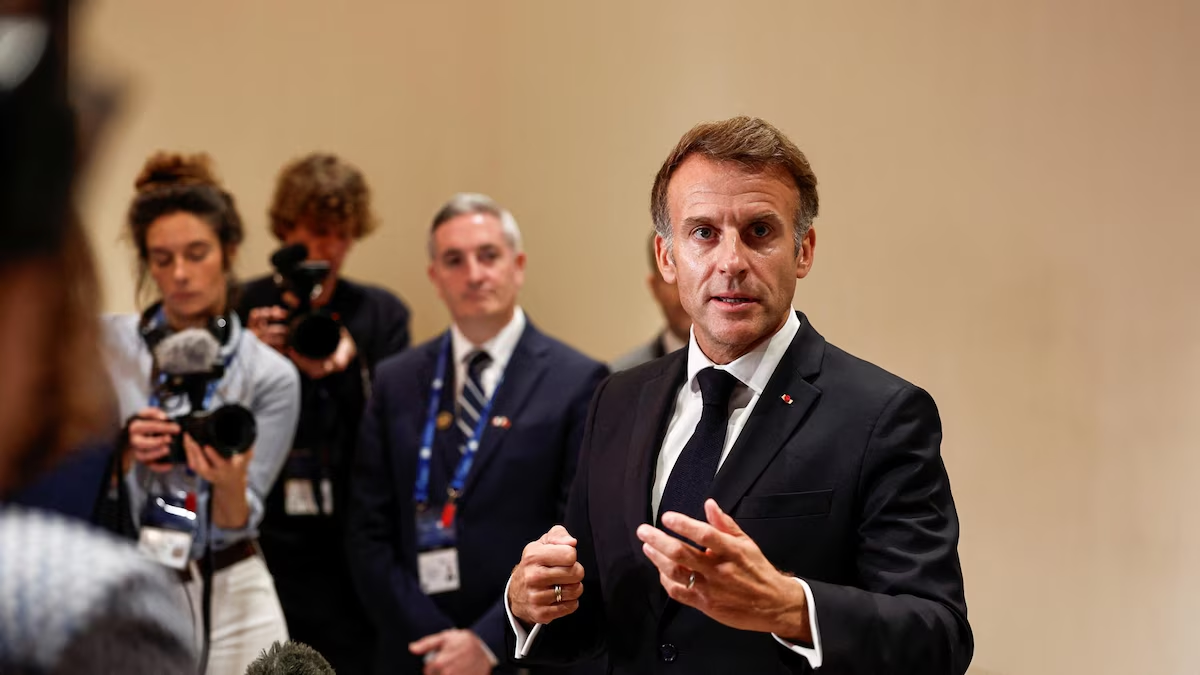 Macron lanza ‘indirecta’ a Trump por manipular protestas en Francia: ‘Hay comentarios inaceptables’