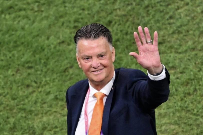 Louis van Gaal asegura que a la UEFA solo le importa el dinero