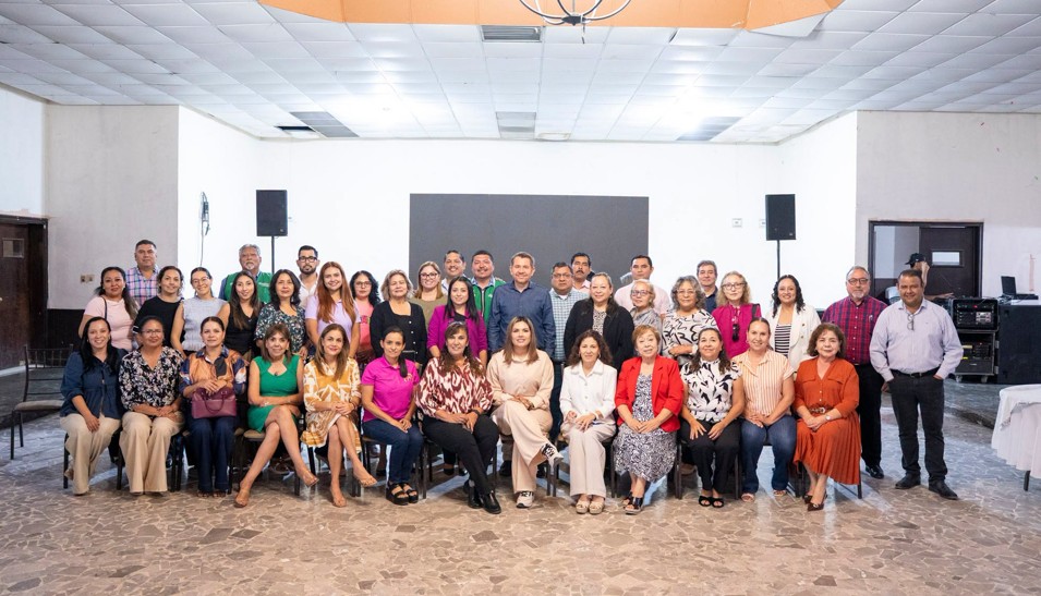 Fortalece Castaños la educación básica